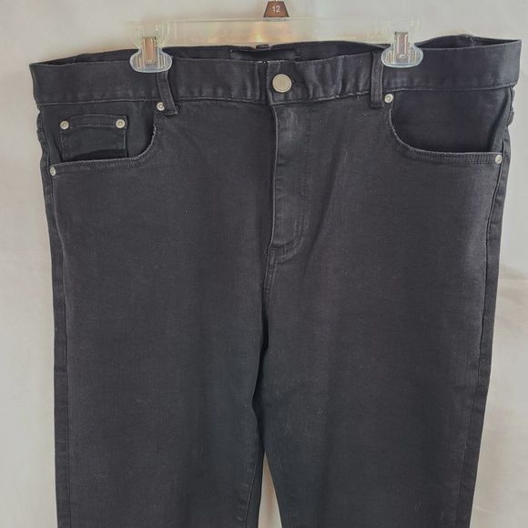 NWT HOMME + FEMME Men's (40) Black Comfort Stretch Tapered Denim Jeans --$150 - Picture 2 of 11
